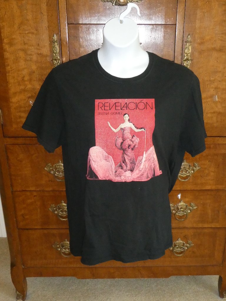 Selena Gomez Revelacion Graphic Short Sleeve Crew Neck T-Shirt Size Xl